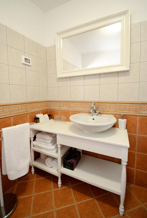Holiday Home Nono Frane Lindar Esterno foto