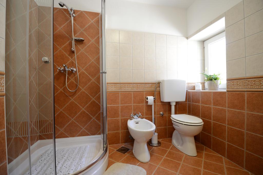 Holiday Home Nono Frane Lindar Esterno foto